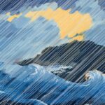 台風20号の発生に伴う荒れる海と雨空のイメージ