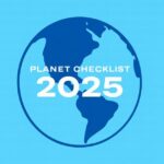 青い背景に地球のシルエットと「PLANET CHECKLIST 2025」の文字が描かれたロゴ画像